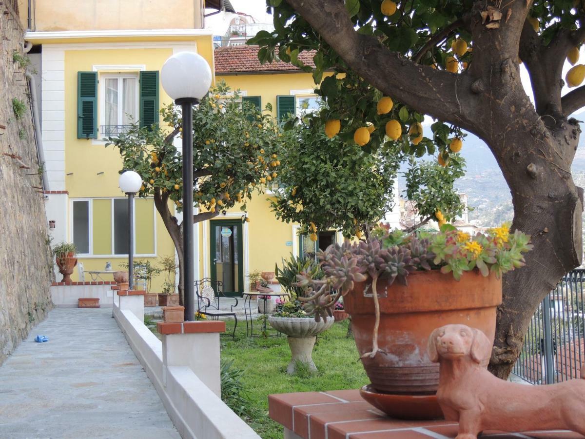 La Casa Del Sole Otel Sanremo Dış mekan fotoğraf